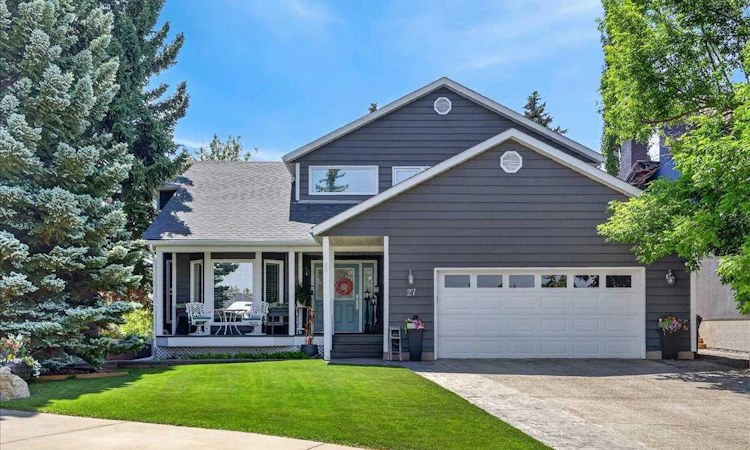 27 Edcath Court NW