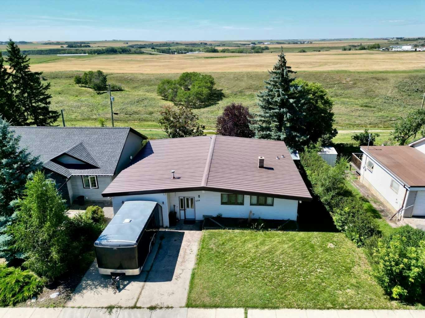 234 Centre Street S, Rural Kneehill County, AB, T0M 1J0