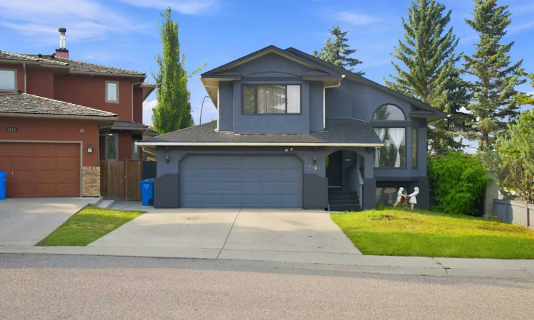 2709 Signal Hill Bay SW