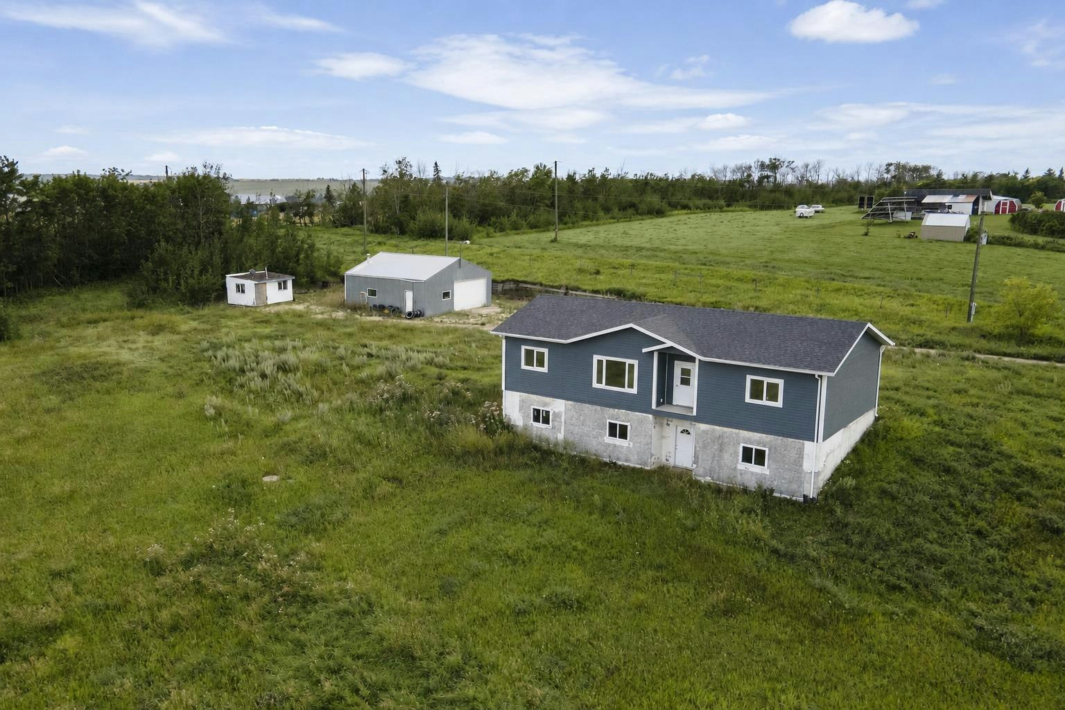 23515 Township Road 402, Lacombe, AB, T4M 0X9
