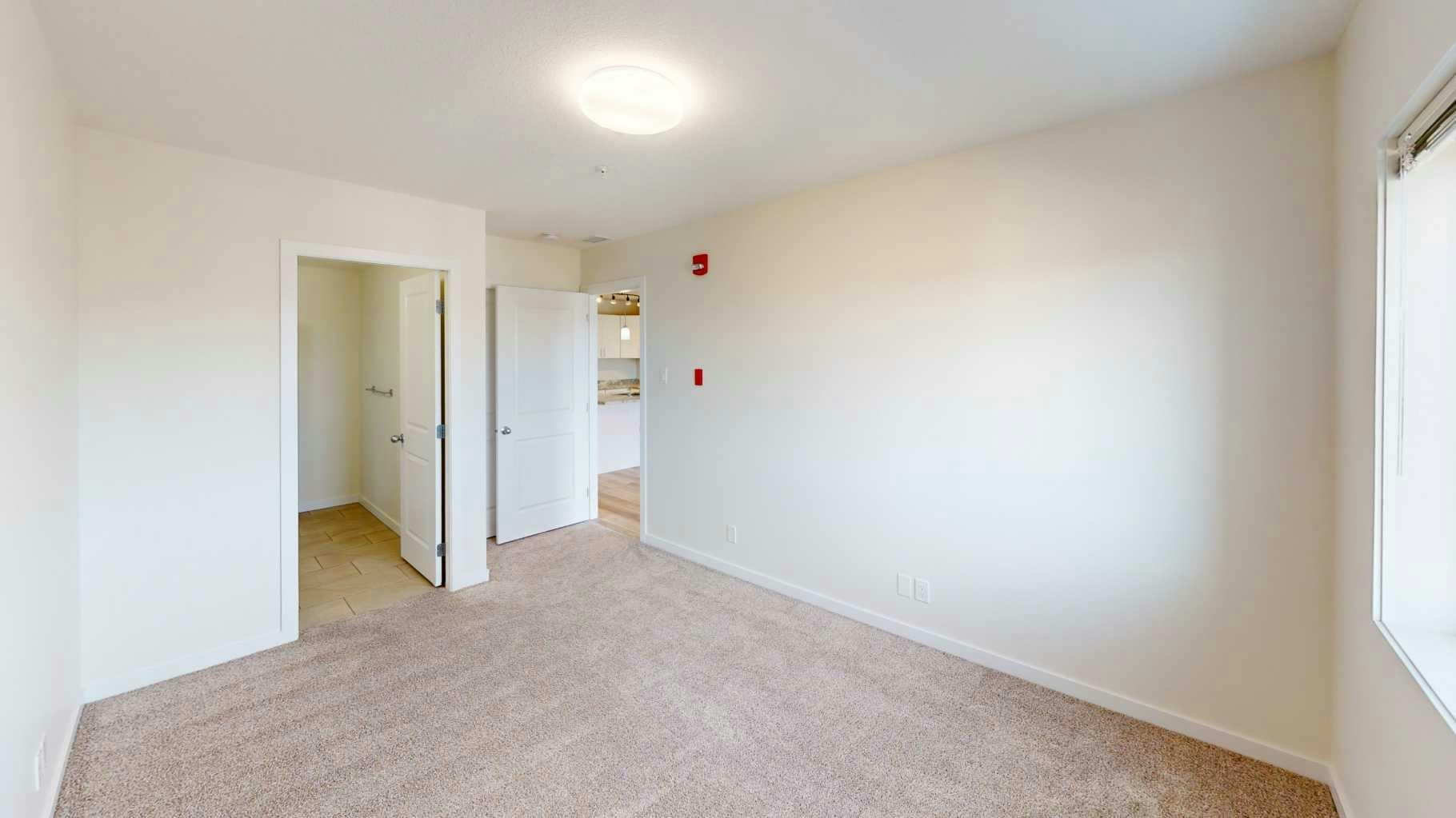 202-10101 101 Avenue, Grande Prairie, AB, T8V 0Y4 - 12