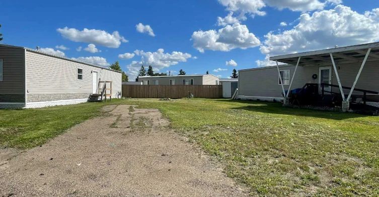 5308 57 Street, Lloydminster City West, AB, T9V 2A3 - 4
