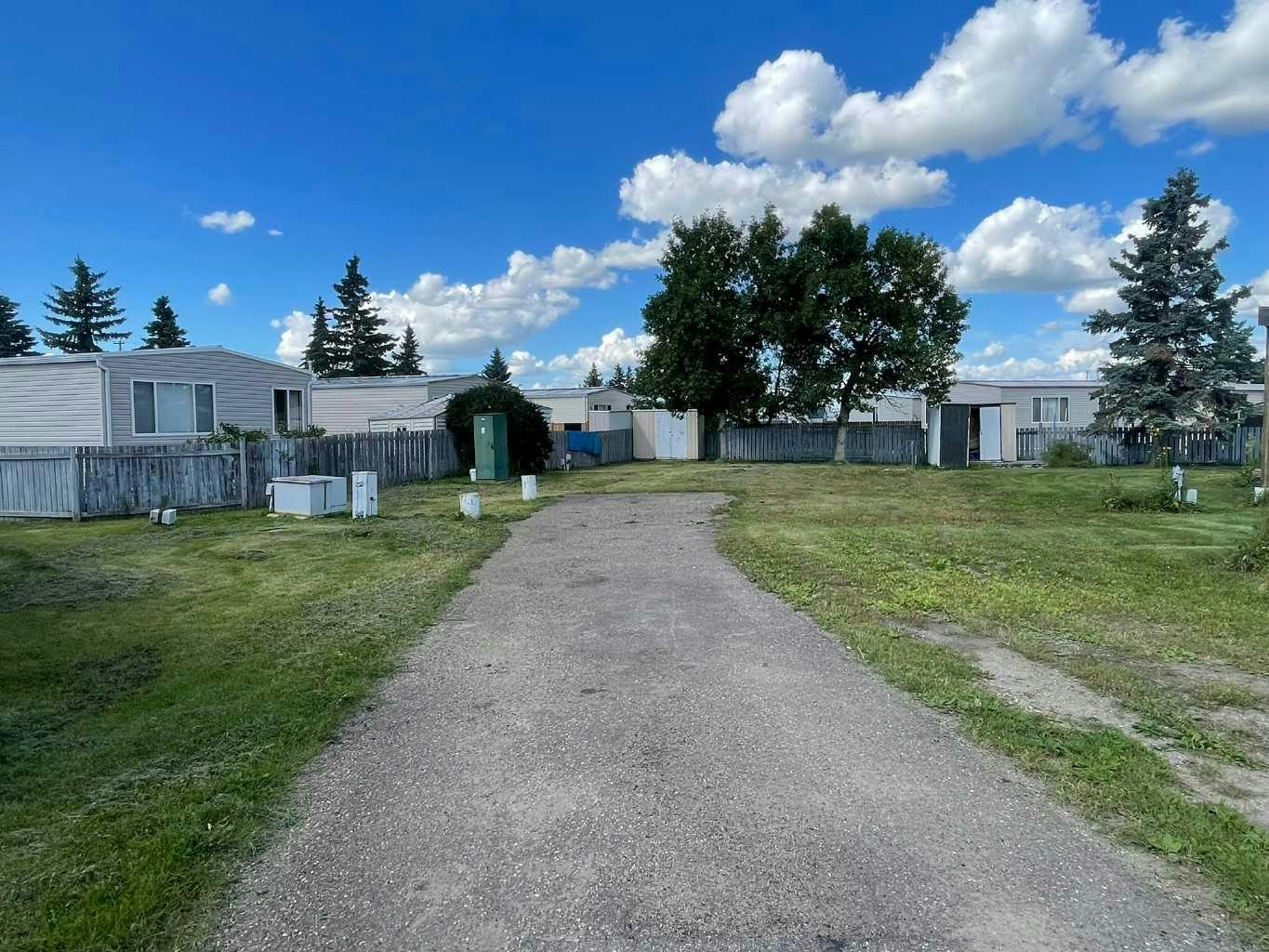 5308 57 Street, Lloydminster City West, AB, T9V 2A3 - 5