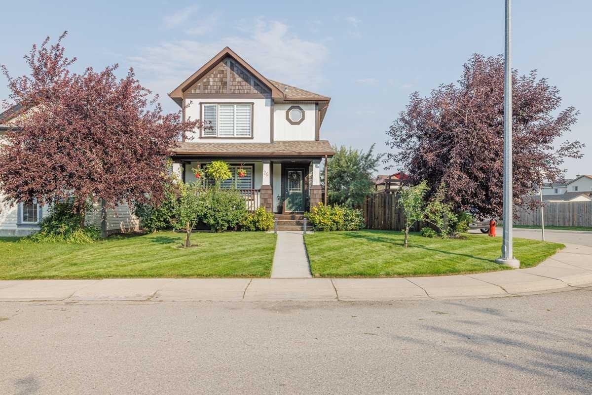 28 Copperfield Heath SE, Calgary, AB, T2Z 4V2