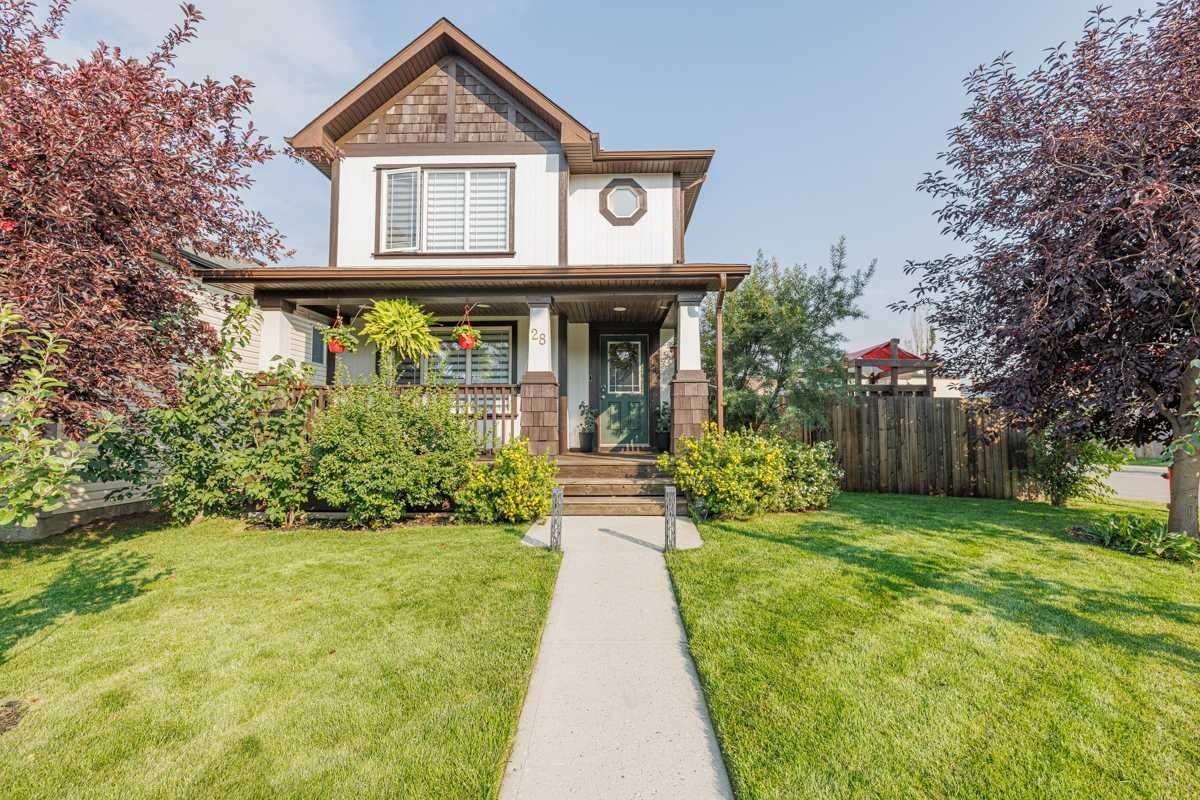 28 Copperfield Heath SE, Calgary, AB, T2Z 4V2