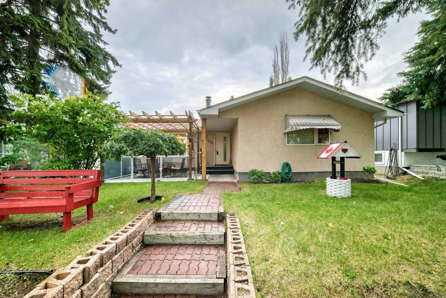 728 Willacy Drive SE, Calgary, AB, T2J 2B1