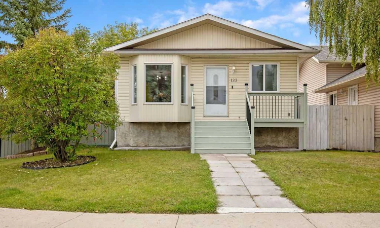 123 Shawglen Rise SW