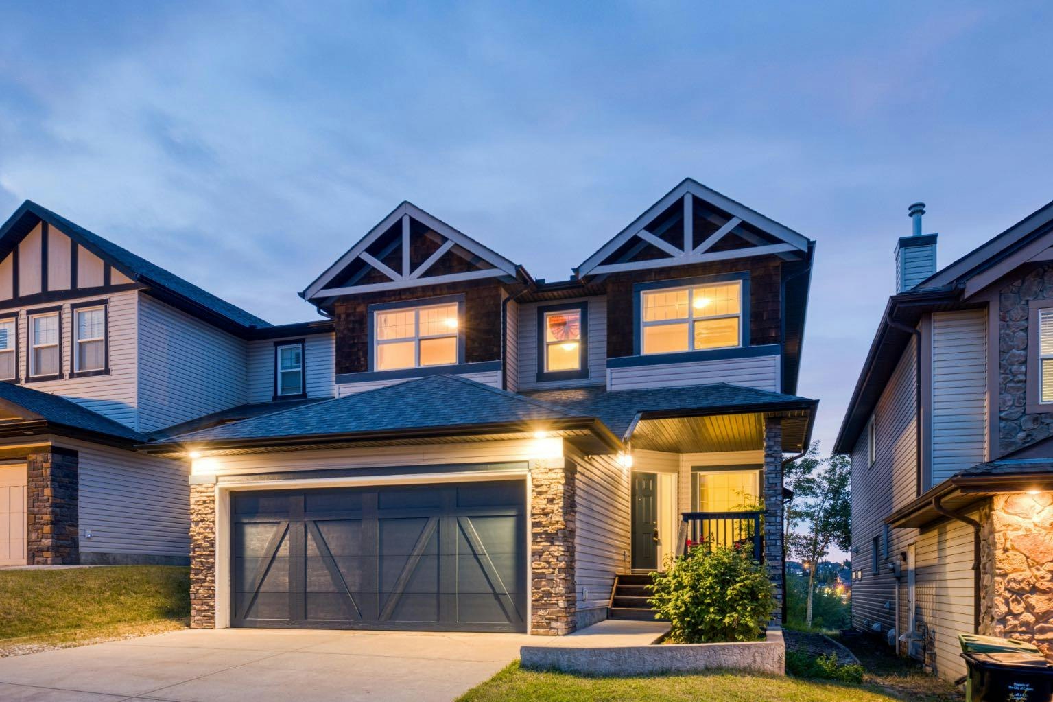 91 St Moritz Terrace SW, Calgary, AB, T3H 5Y1
