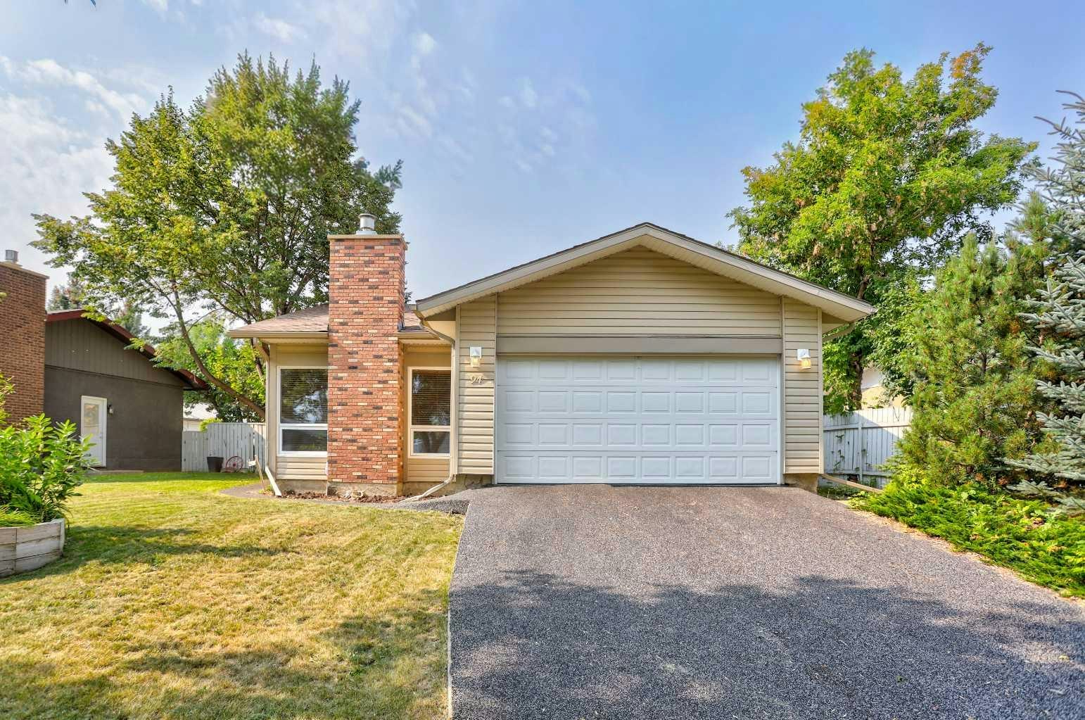 94 Meadowlark Boulevard, Lethbridge, AB, T1H 4J4