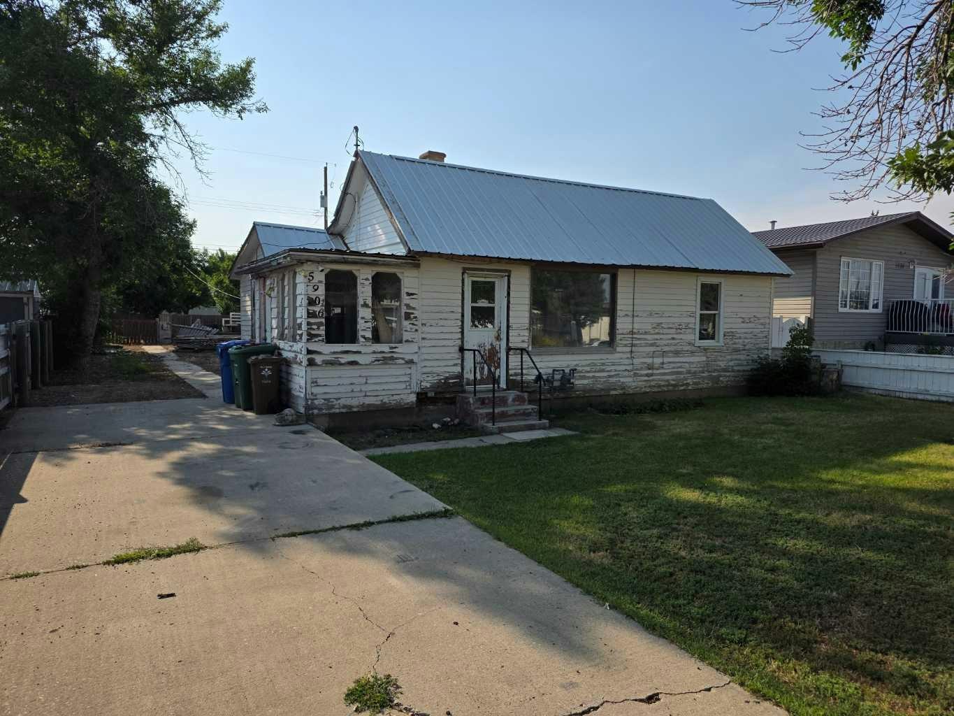 5906 54 Street, Taber, AB, T1G 1K3