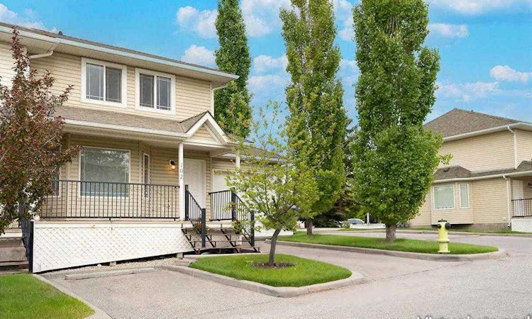 102-950 Arbour Lake Road NW