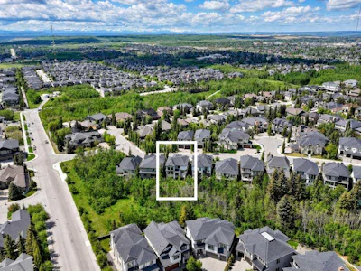 49 Aspen Ridge Green SW - 2