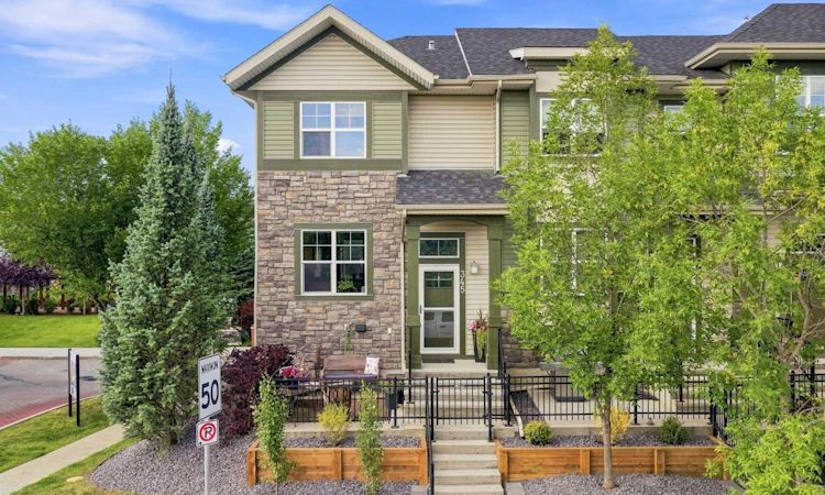 345 Mckenzie Towne Gate SE