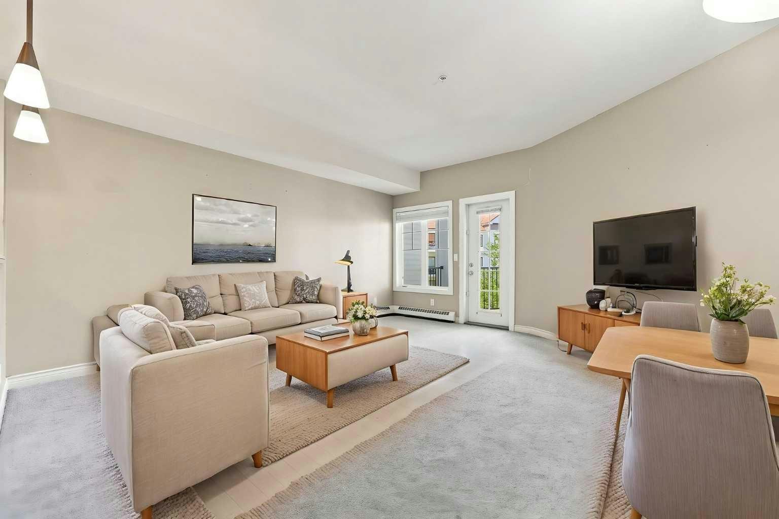 317-60 Royal Oak Plaza NW, Calgary, AB, T3G 0A7