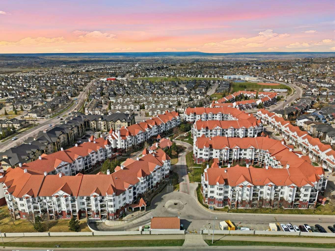 317-60 Royal Oak Plaza NW, Calgary, AB, T3G 0A7