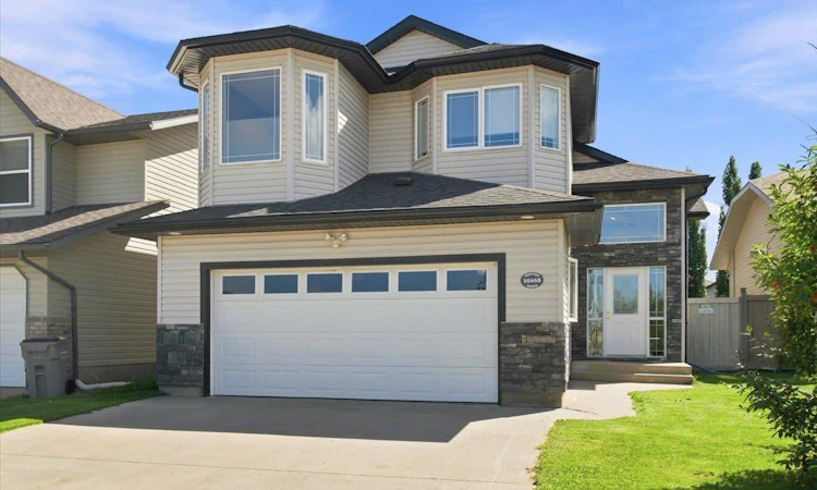 10465 Royal Oaks Drive