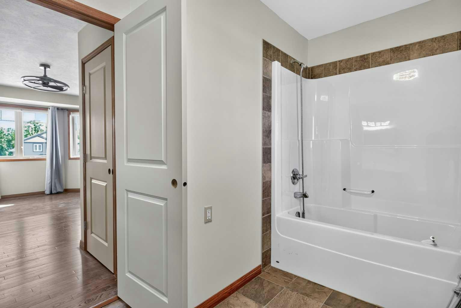 10407 102 Ave, Sexsmith, AB, T0H 3C0 - 22