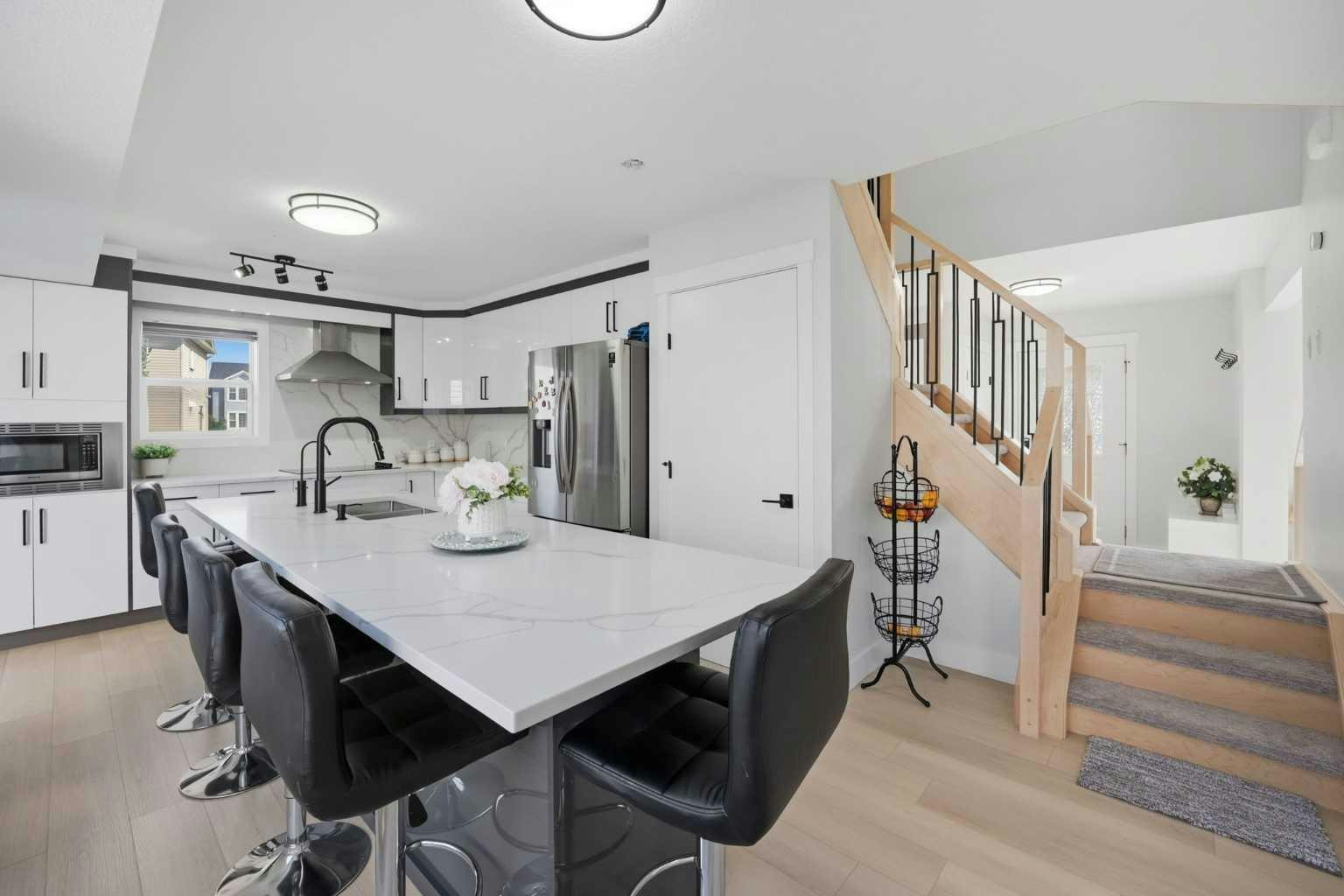 7916 Martha's Haven Park NE, Calgary, AB, T3J 4H5