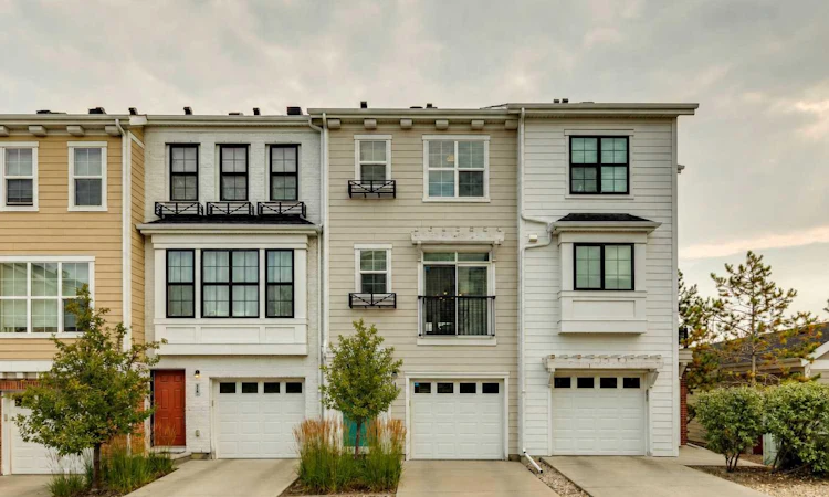 206 Nolanfield Villas NW