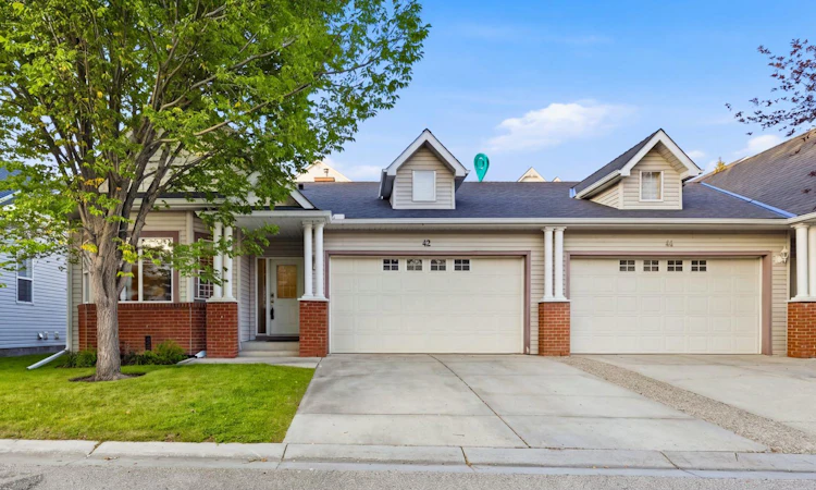 42 Prestwick Pond Terrace SE