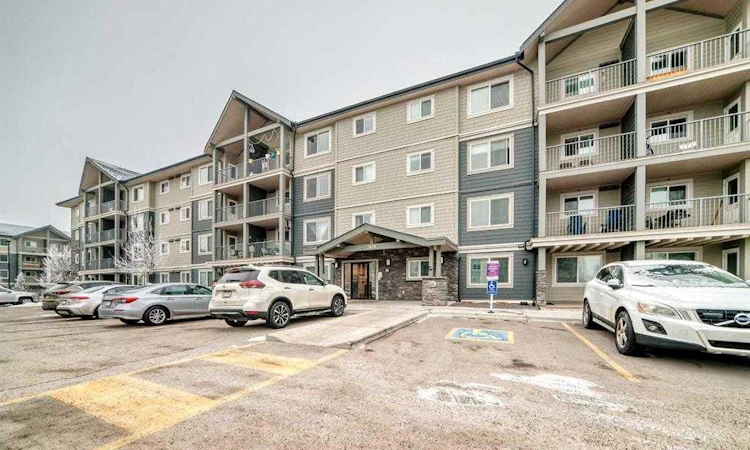 3302-181 Skyview Ranch Manor NE