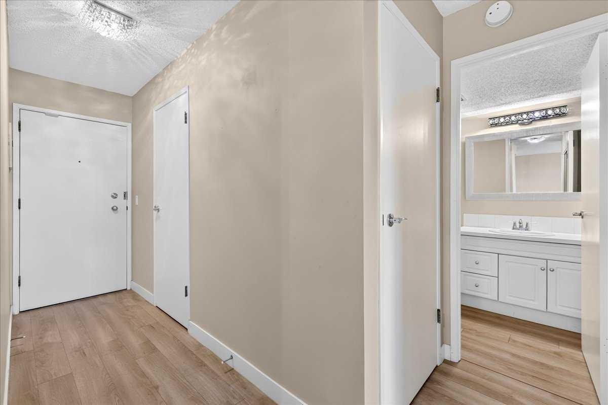 306-521 57 Avenue SW - 3