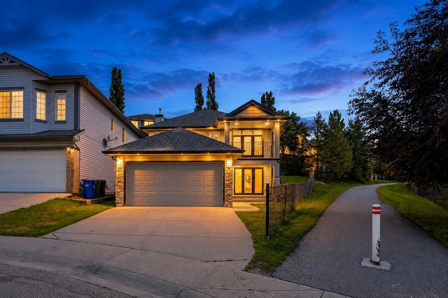 116 Rockyledge Crescent NW, Calgary, AB, T3G 5N1