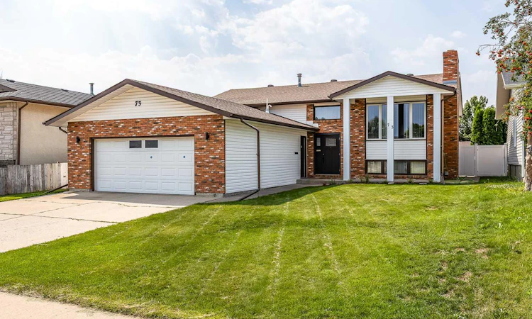 73 Cooper Road SE