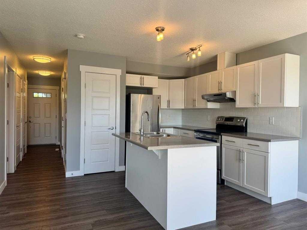 8453 101 Avenue, Grande Prairie, AB, T8X 0R1 - 2