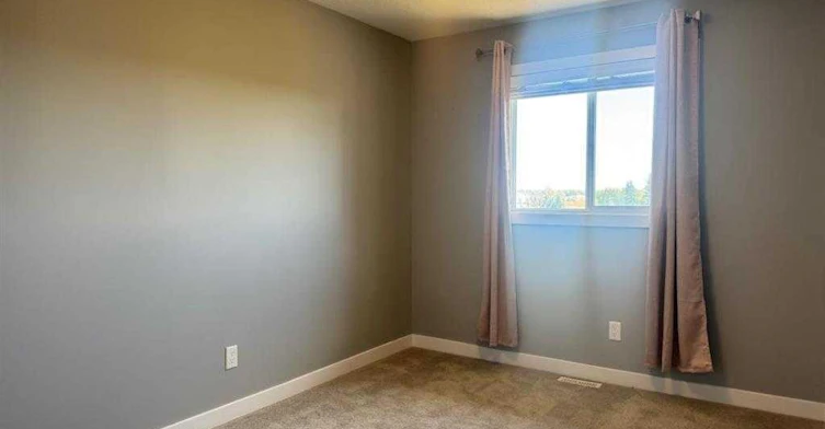 8453 101 Avenue, Grande Prairie, AB, T8X 0R1 - 5