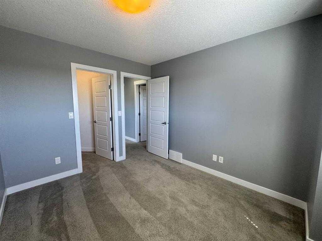 8453 101 Avenue, Grande Prairie, AB, T8X 0R1 - 6