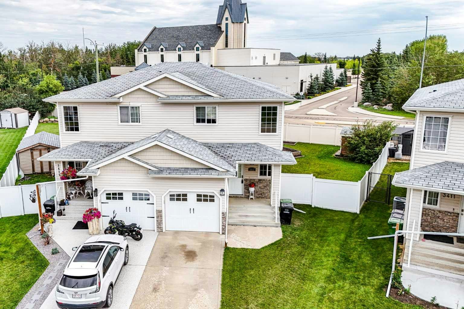 3413 50a Street Close, Camrose, AB, T4V 1J8