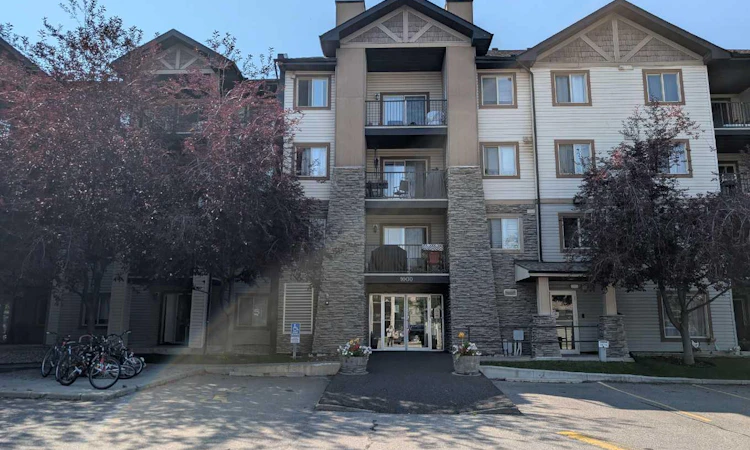 1421-8 Bridlecrest Drive SW