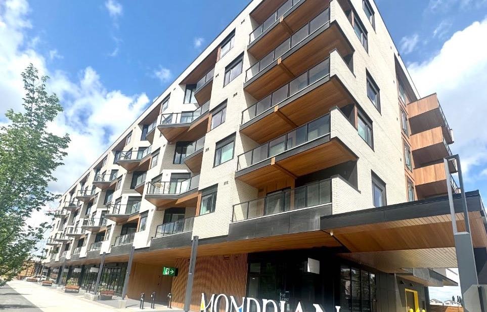 205-8370 Broadcast Avenue SW, Calgary, AB, T3H 6L3