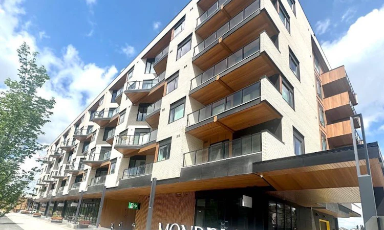 205-8370 Broadcast Avenue SW