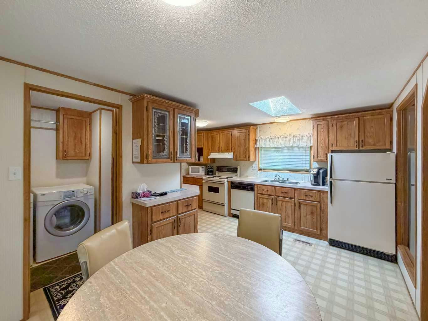416 1 Street SW - 5