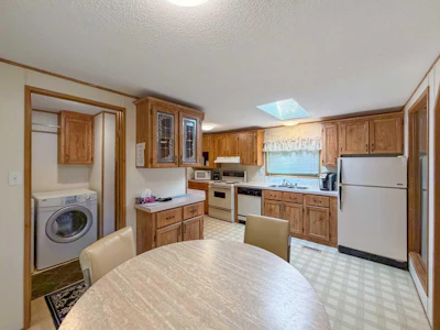 416 1 Street SW - 5