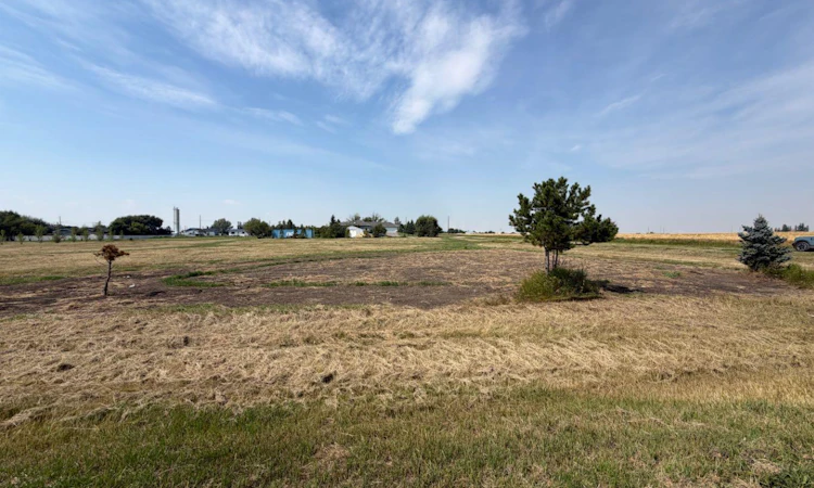 Lot 7 2 Avenue NW