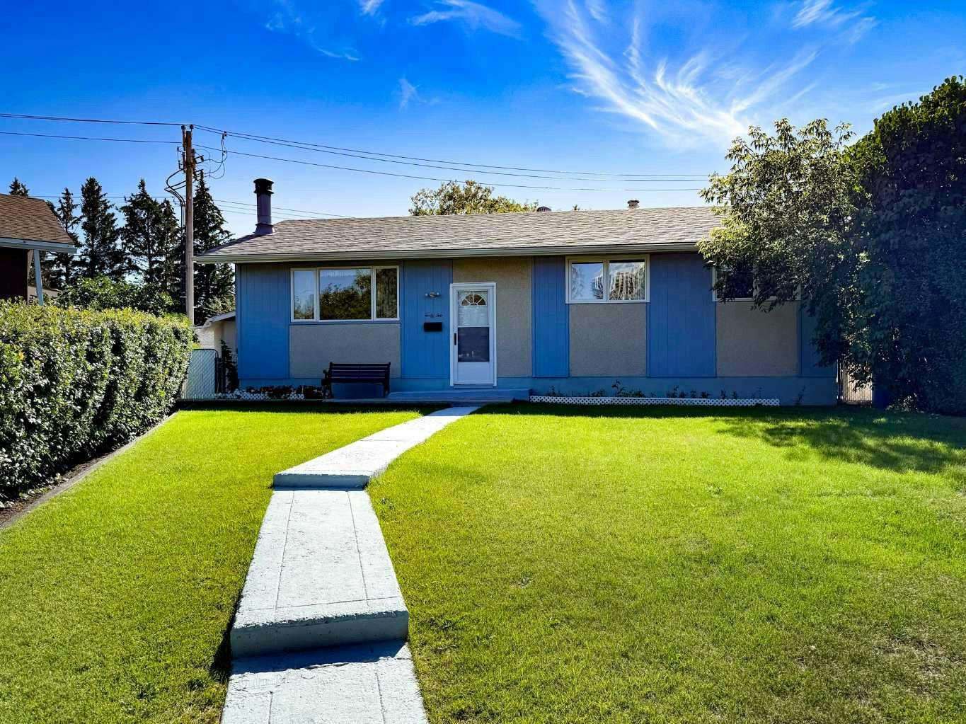42 Harrow Place SW, Calgary, AB, T2V 3A9