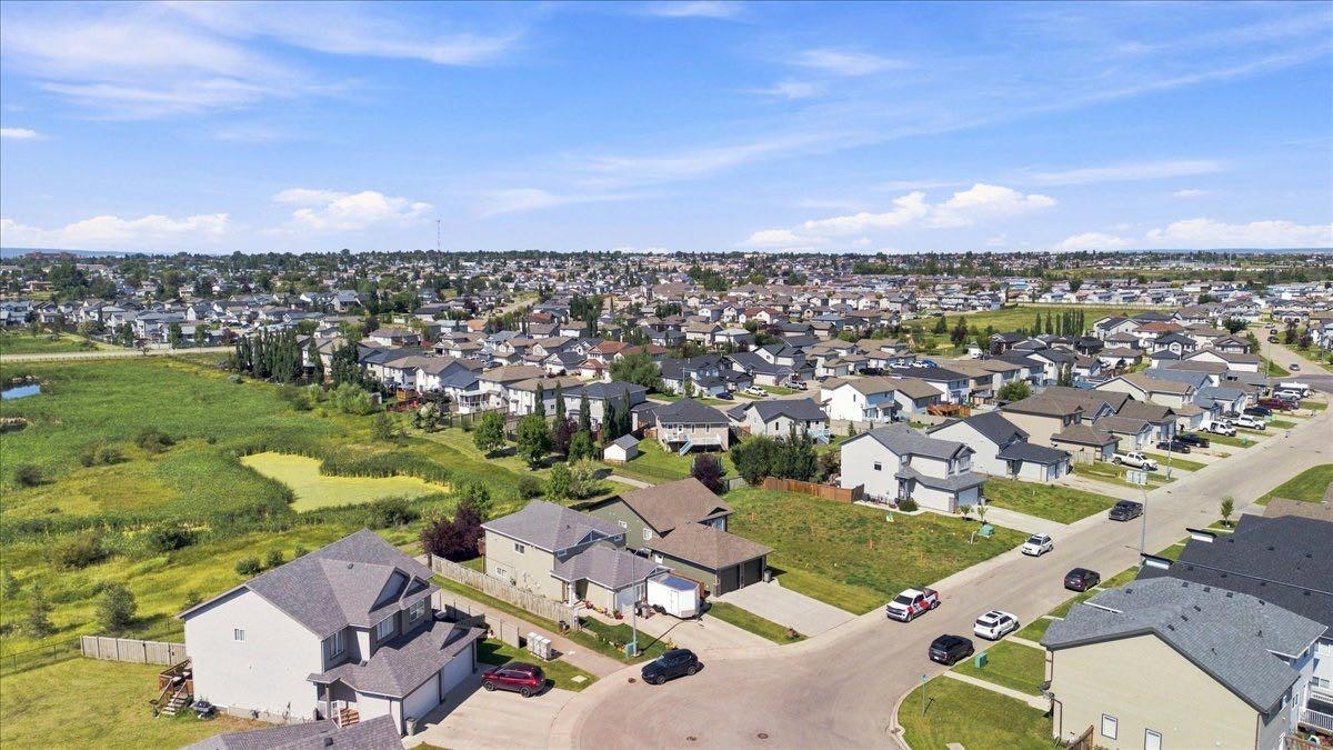 10106 85a Street, Grande Prairie, AB, T8X 0R1 - 40