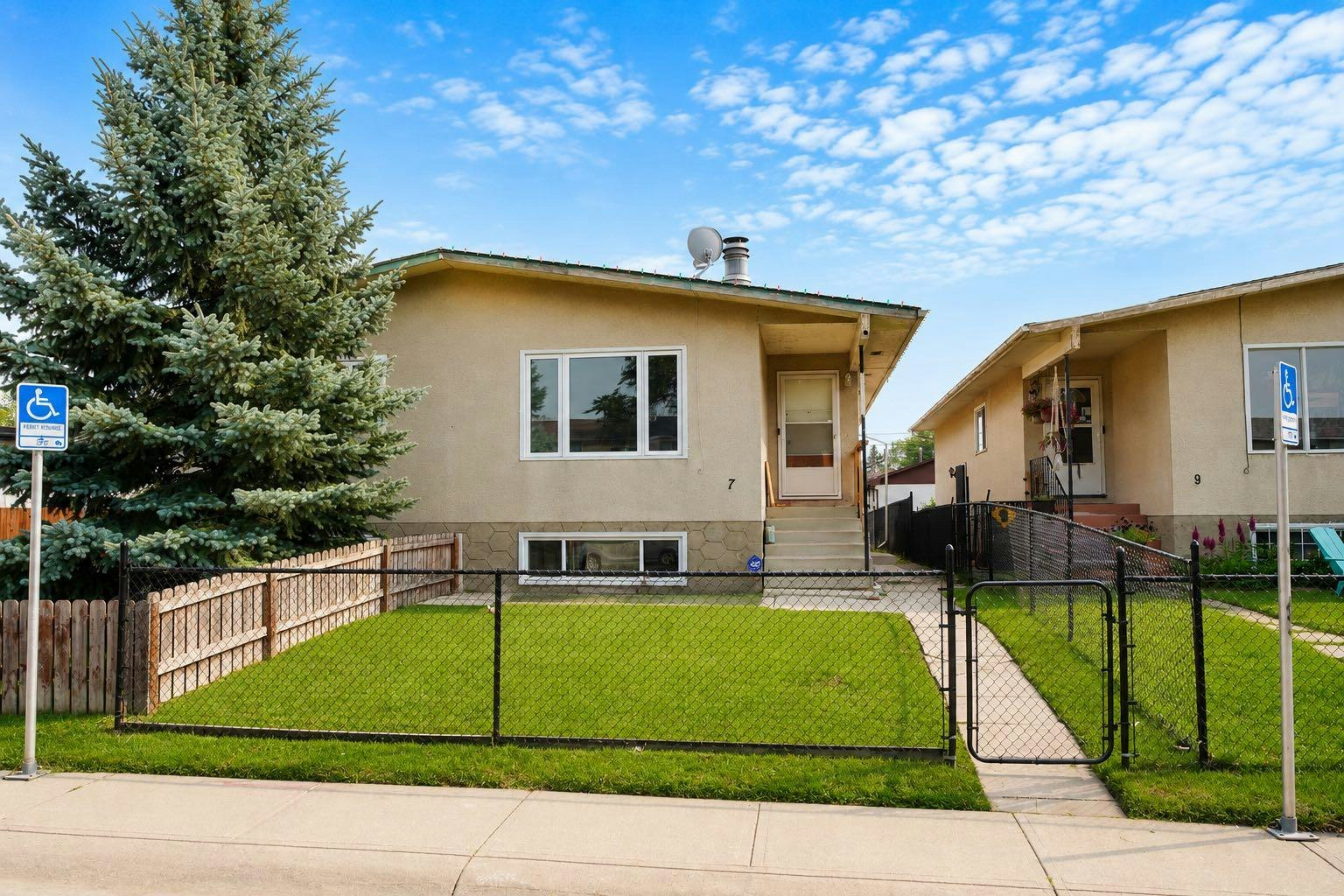 7 Dovercliffe Way SE, Calgary, AB, T2B 1W5