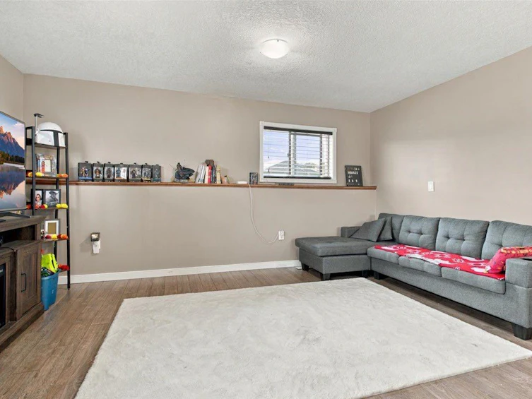 9401 88a Street, Grande Prairie, AB, T8X 0H2 - 27