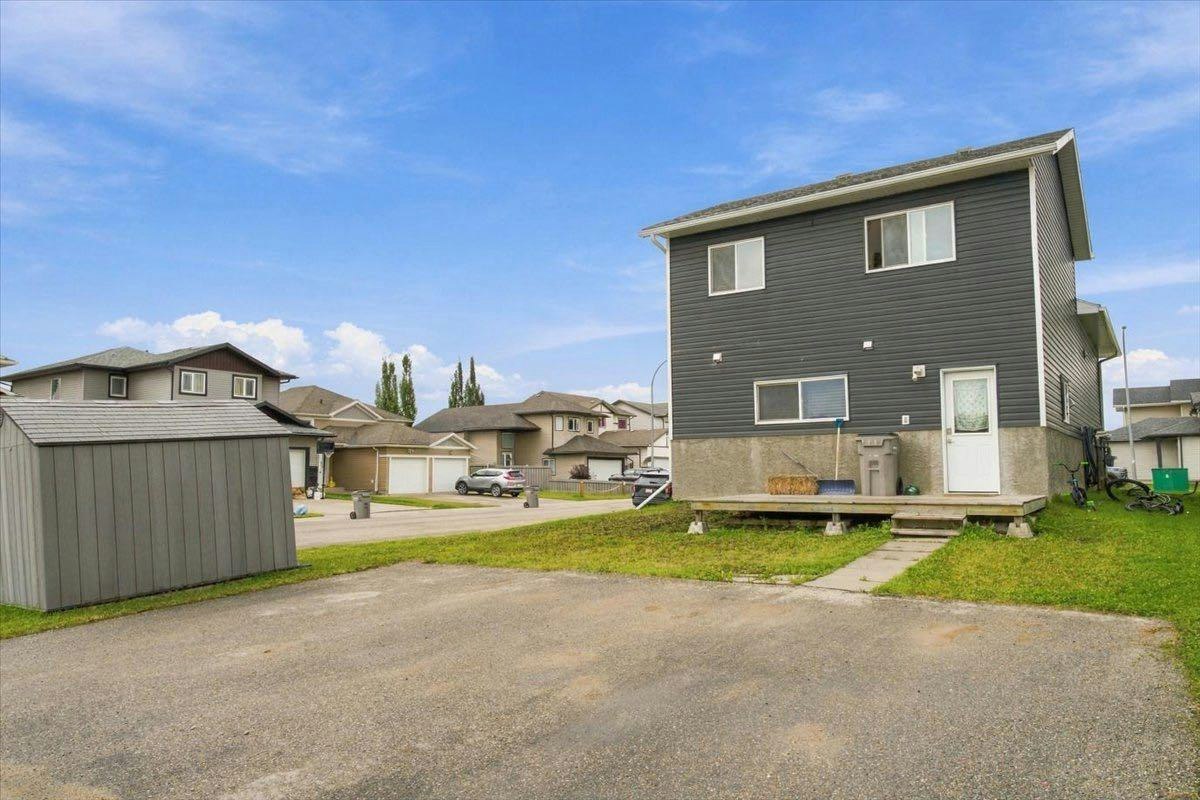 9401 88a Street, Grande Prairie, AB, T8X 0H2 - 24