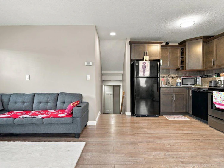 9401 88a Street, Grande Prairie, AB, T8X 0H2 - 29