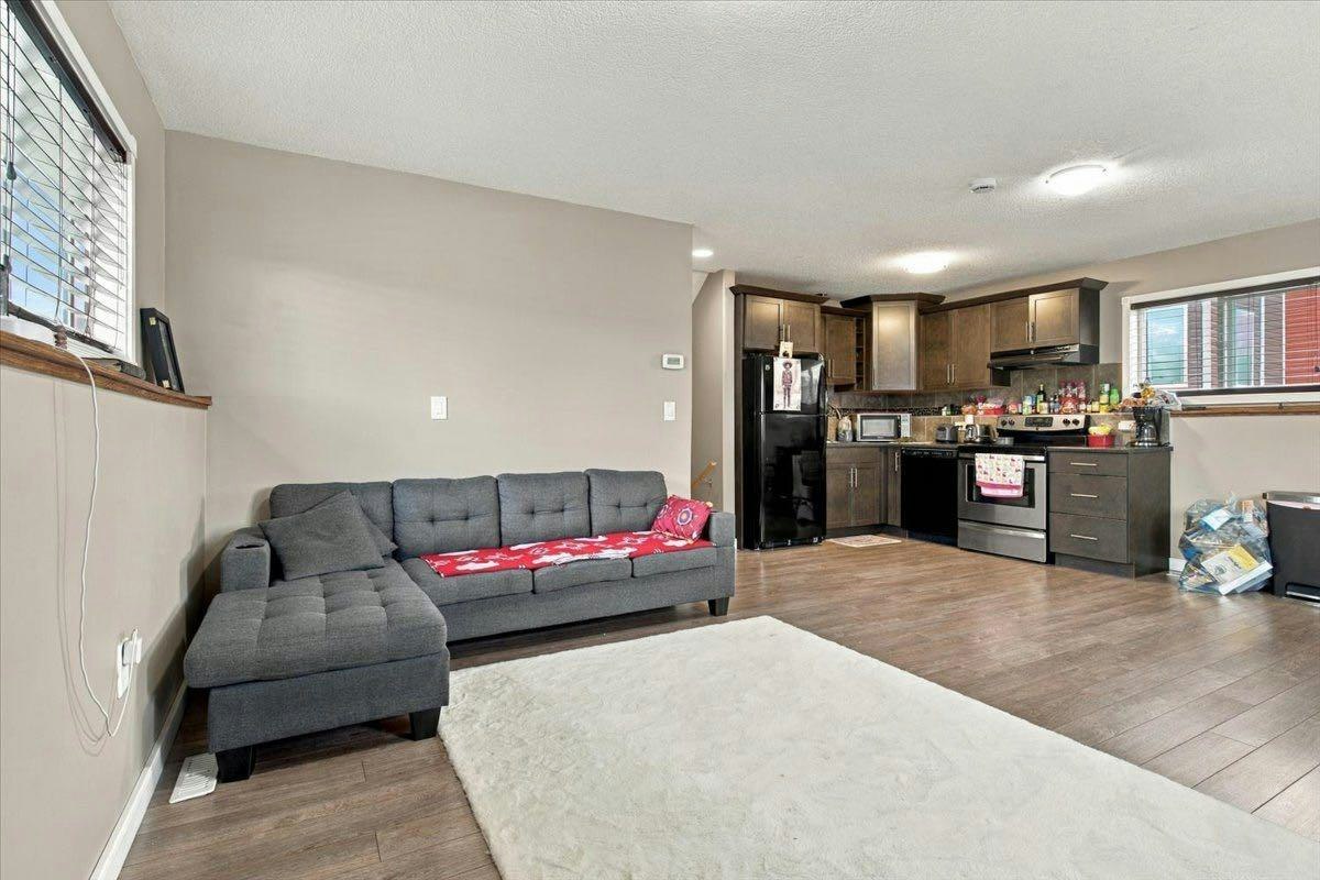 9401 88a Street, Grande Prairie, AB, T8X 0H2 - 28