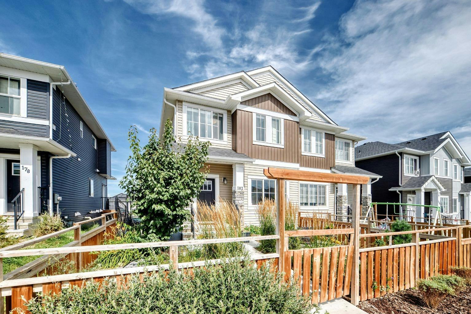 182 River Heights Drive, Cochrane, AB, T4C 2V1