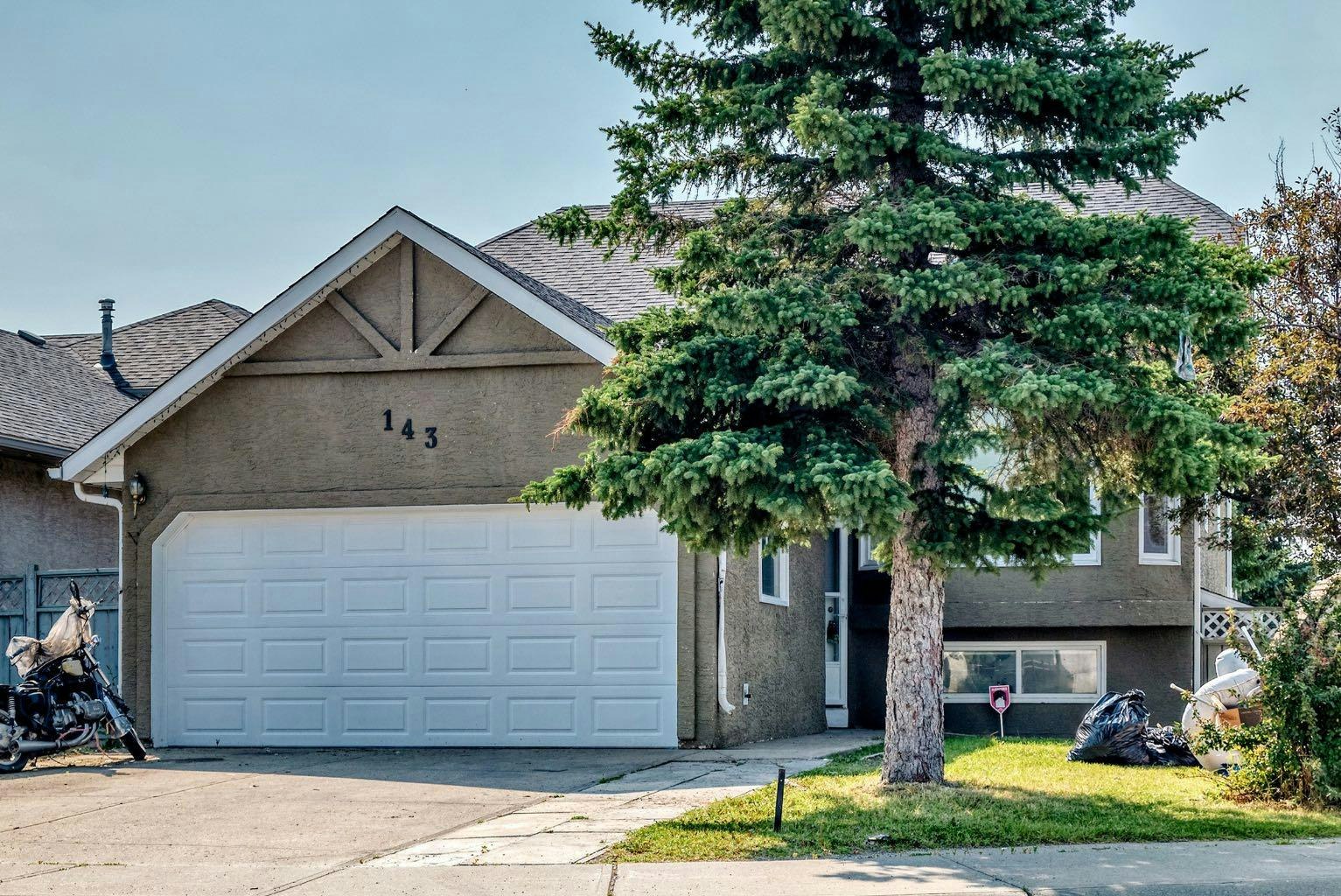 143 Applewood Drive SE, Calgary, AB, T2A 7B8