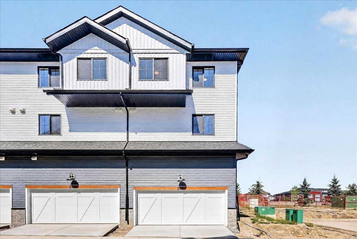 201-1750 Rangeview Drive SE, Calgary, AB, T3S 0X3