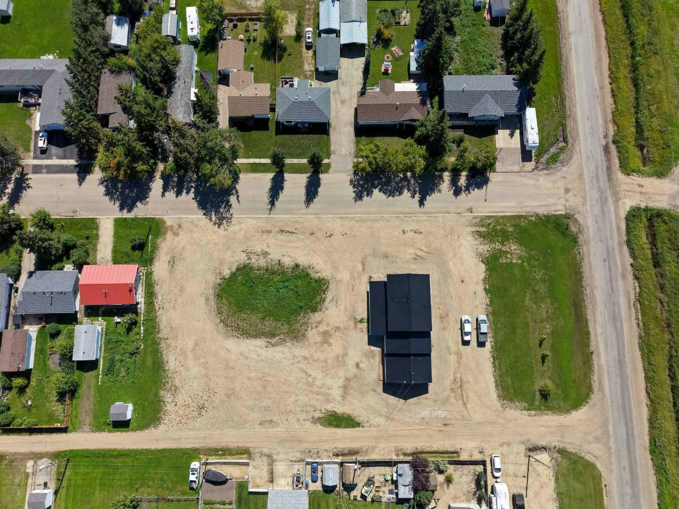 116, 118, 120 2 Avenue SW - 4