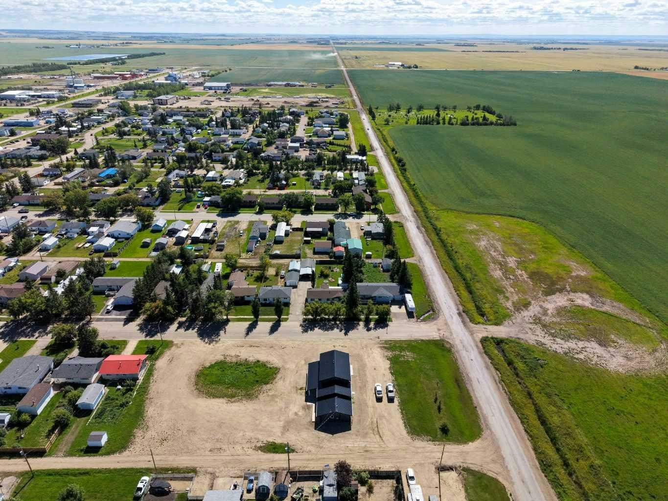116, 118, 120 2 Avenue SW, Falher, AB, T0H 1M0 - 6